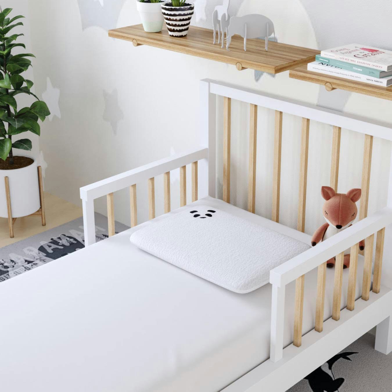 Memory Foam Bamboo Pillow (Toddler) by Panda London
