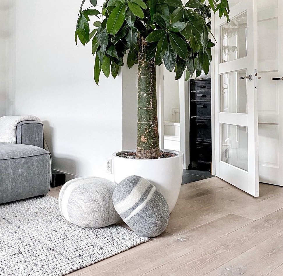 Bela L Felt Stone in Beige
