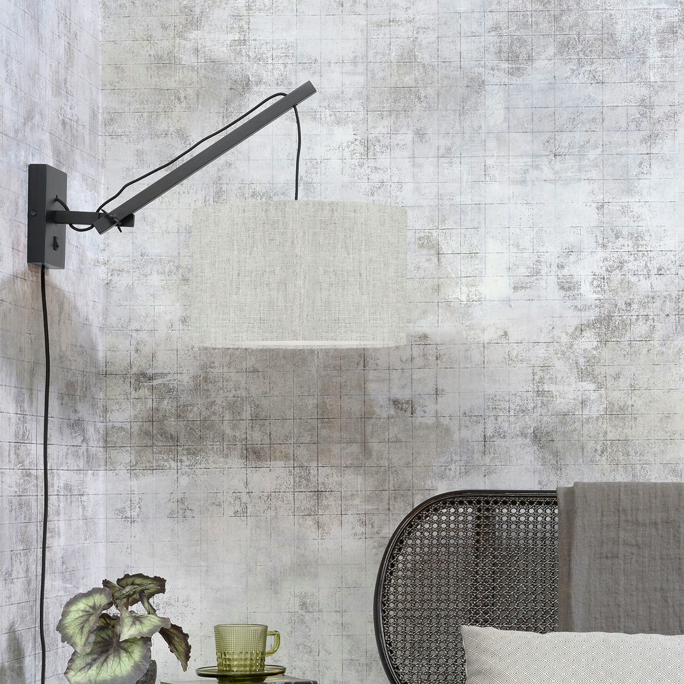 Andes Wall Lamp - Black / Light Linen