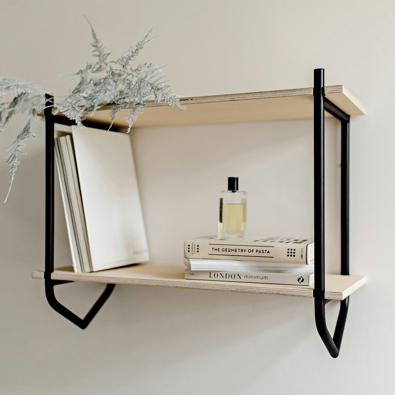 Dessus Shelf - Black frame