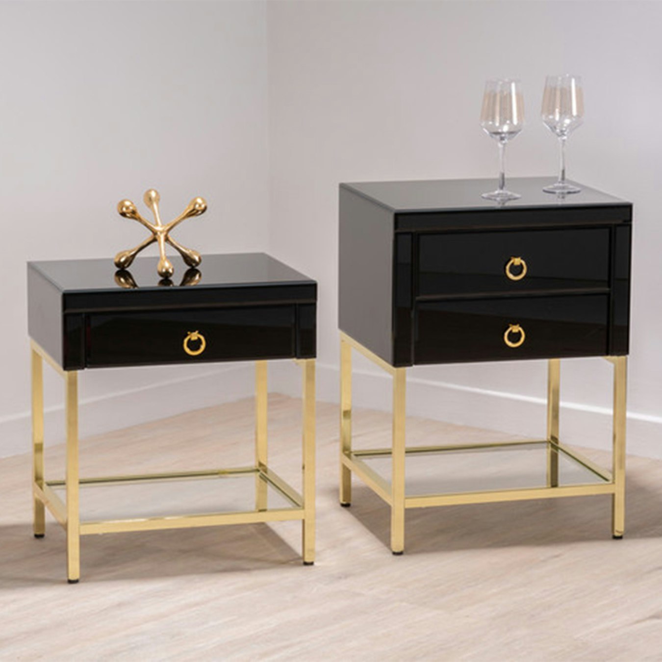 Kensington Townhouse Side Table - Black / Gold - Mirrored Glass / Iron by Fifty Five South