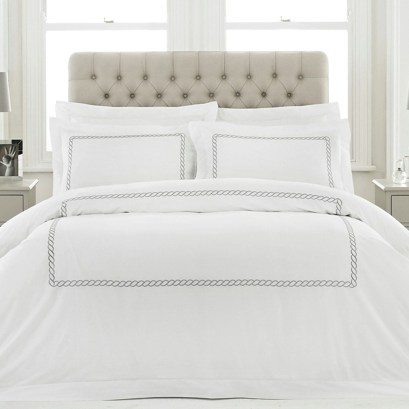 Cleopatra Duvet Set - Silver by Riva Home