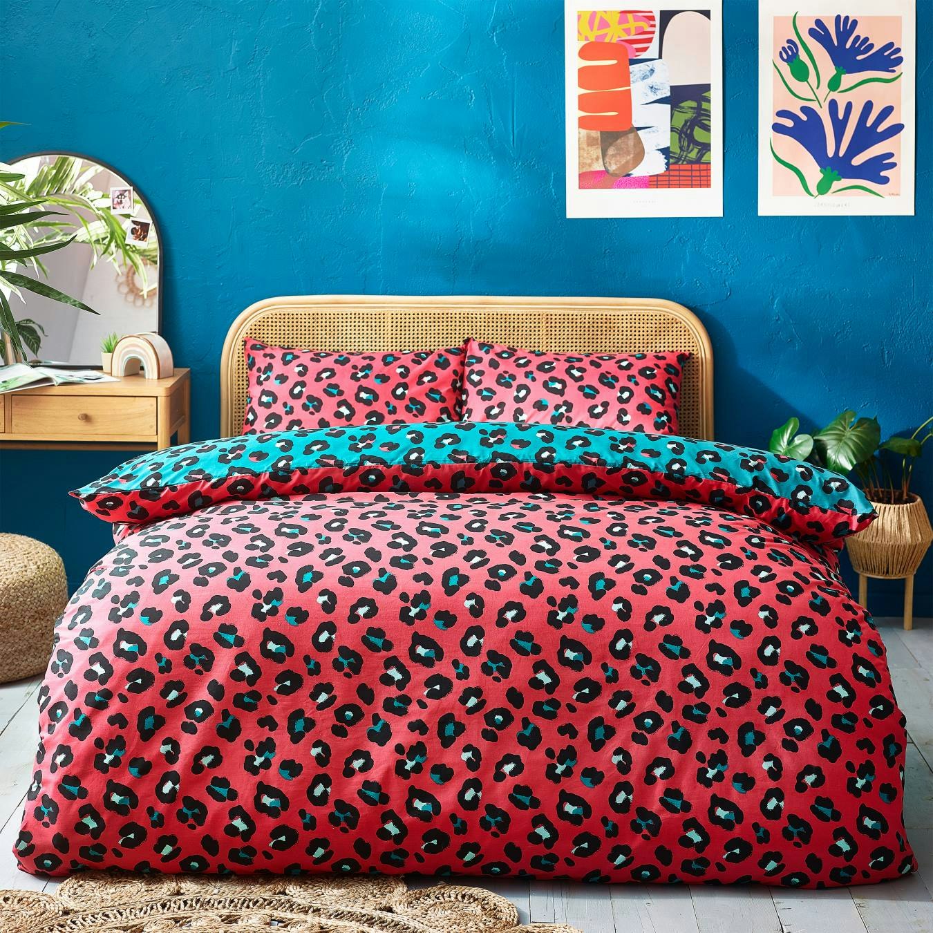 Leopard Reversible Duvet Cover Set - Teal / Coral by Riva Home