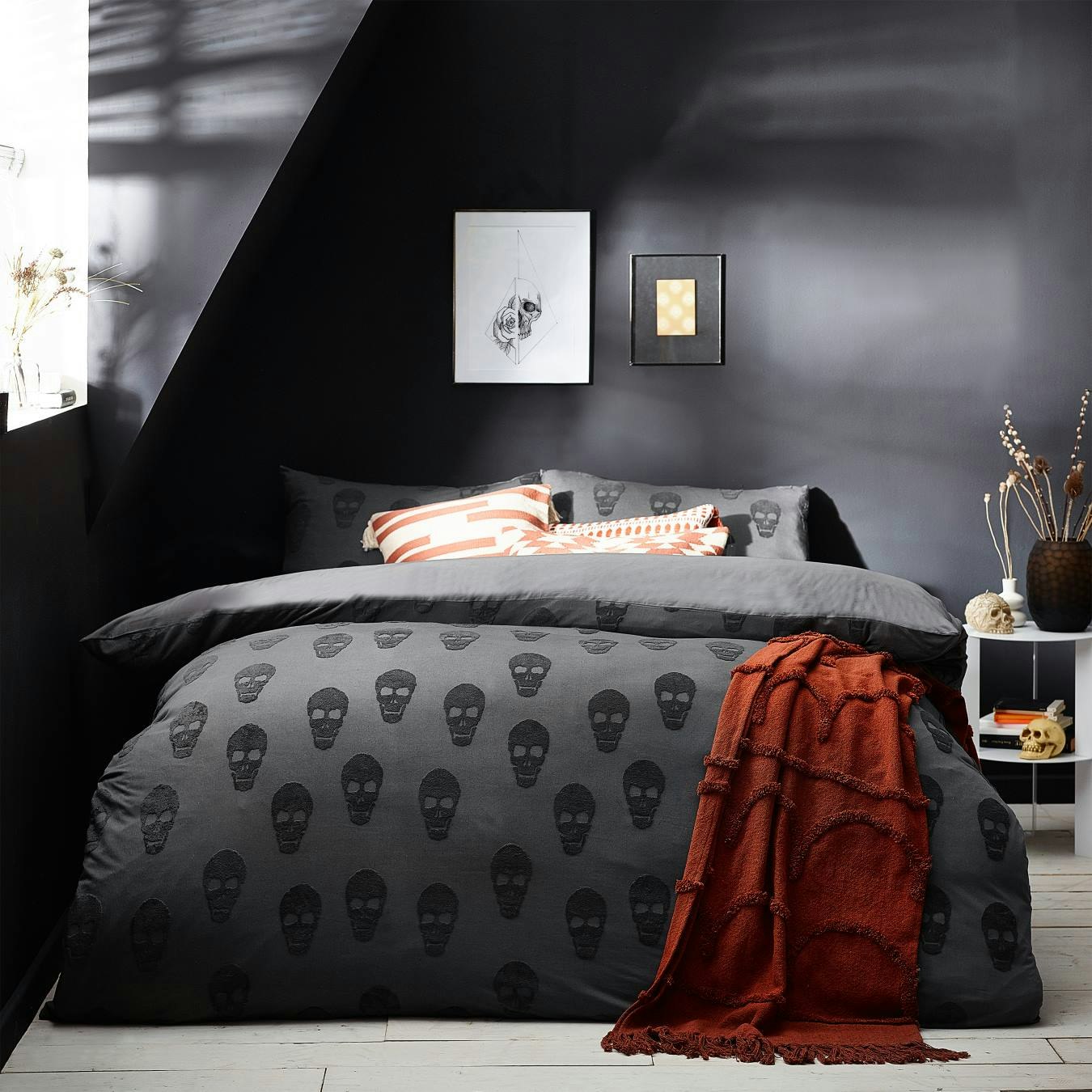 Skulls Tuft Reversible Duvet Cover Set - Charcoal by Riva Home