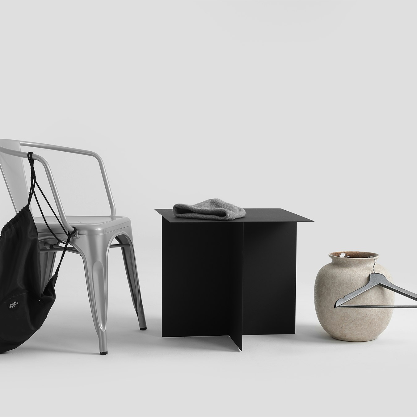Oli 50 Coffee Table - Black - Metal by Custom Form