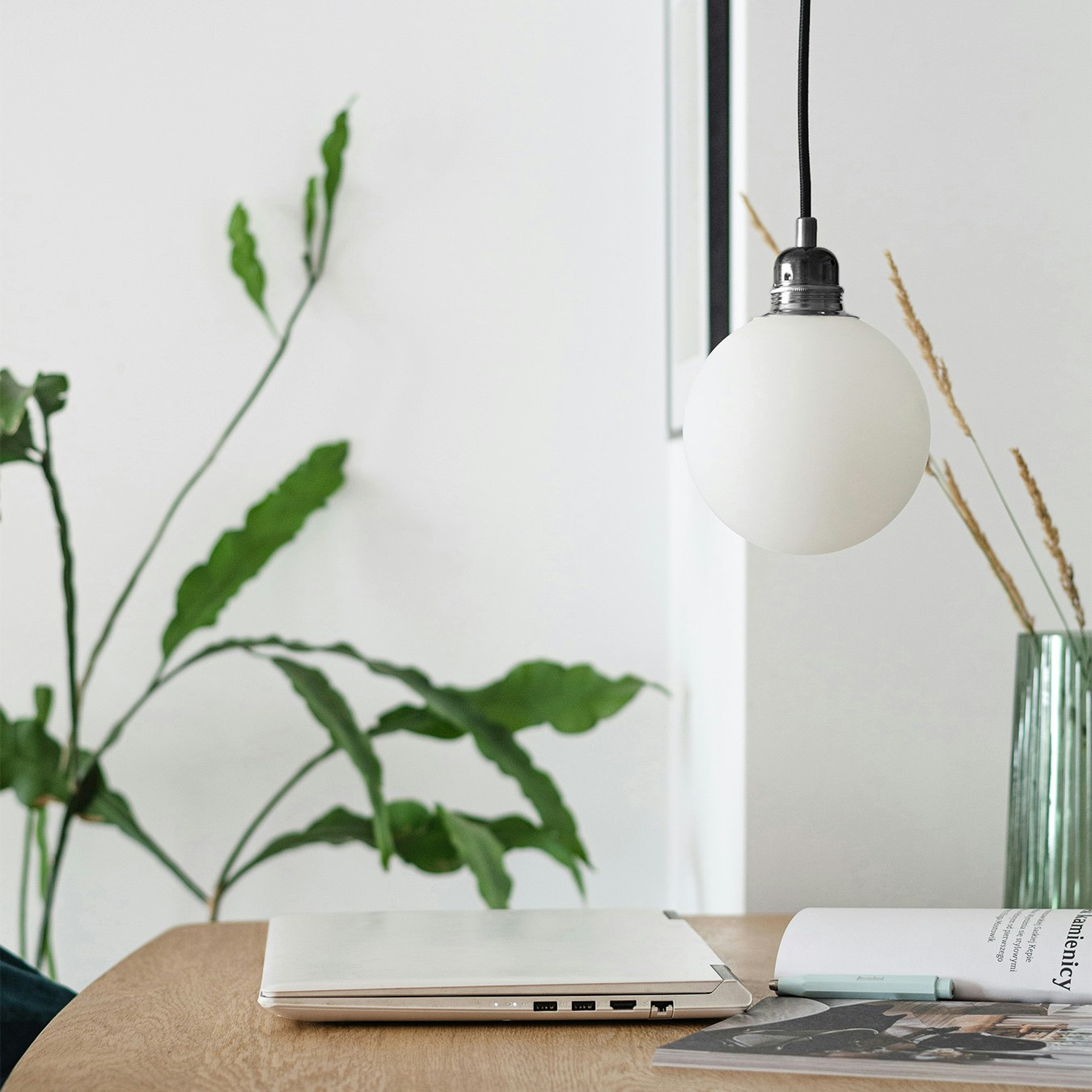 Kira XS P.1L Pendant Light - Opal Matte / Black Chrome