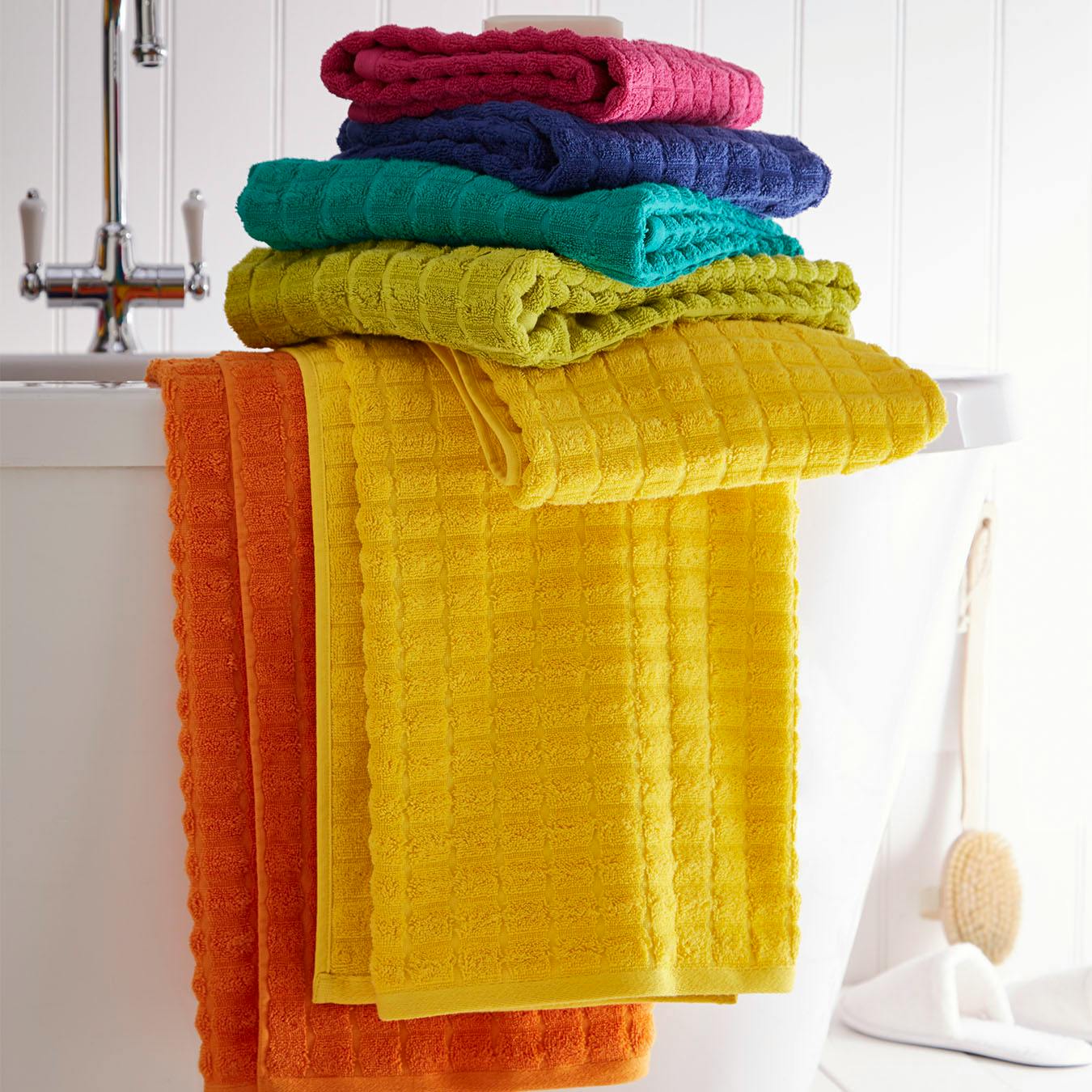 Bright Geo Orange Hand Towel 100% Cotton Geometric Pattern 