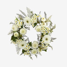 Mixed Daisy's and Ranunculus Wreath - White
