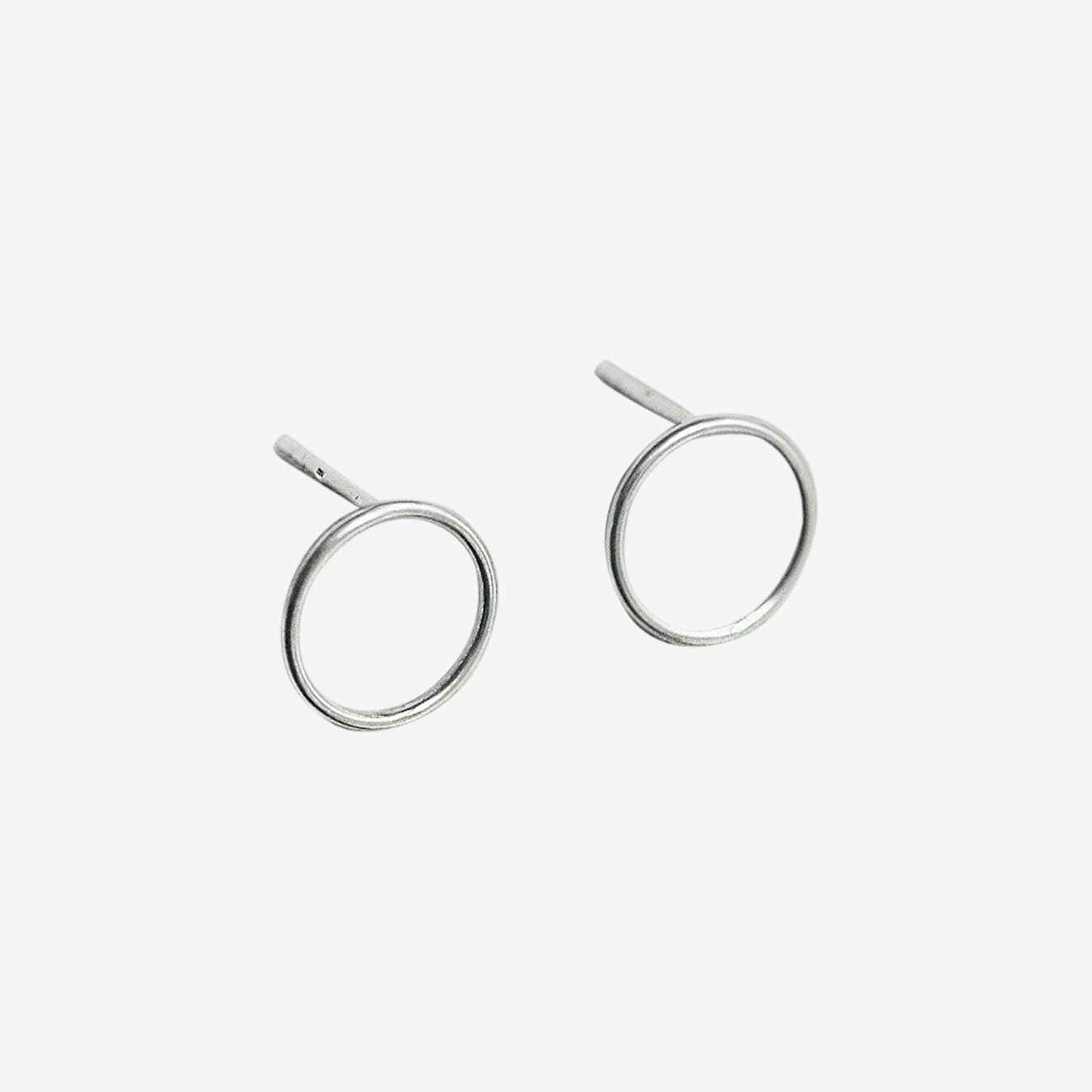 Open Circle Medium Stud Earrings by IIOO Jewelry