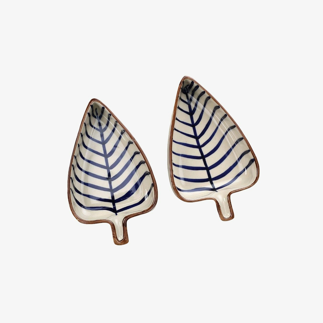 Contemporary Leaf Shaped Pattern Ceramic Platter - Set of 2 by Casa Amarosa UK