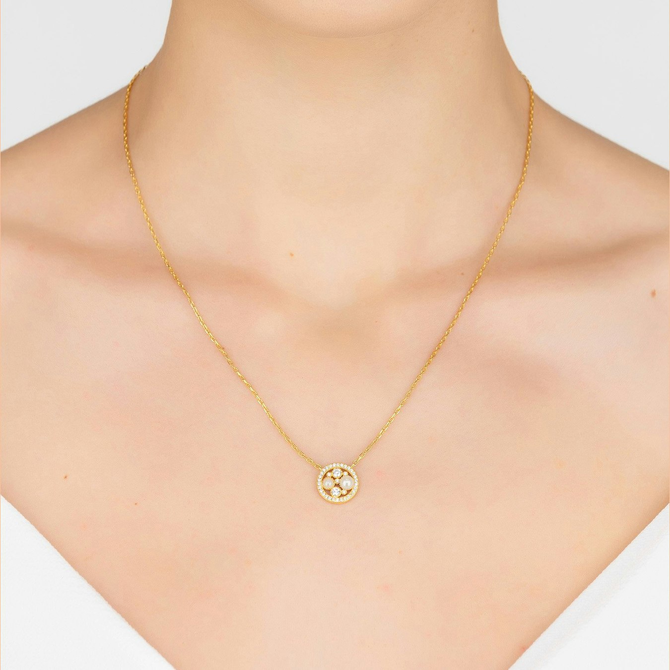 Lulu Pendant Necklace - Gold / White - Pearl by Latelita