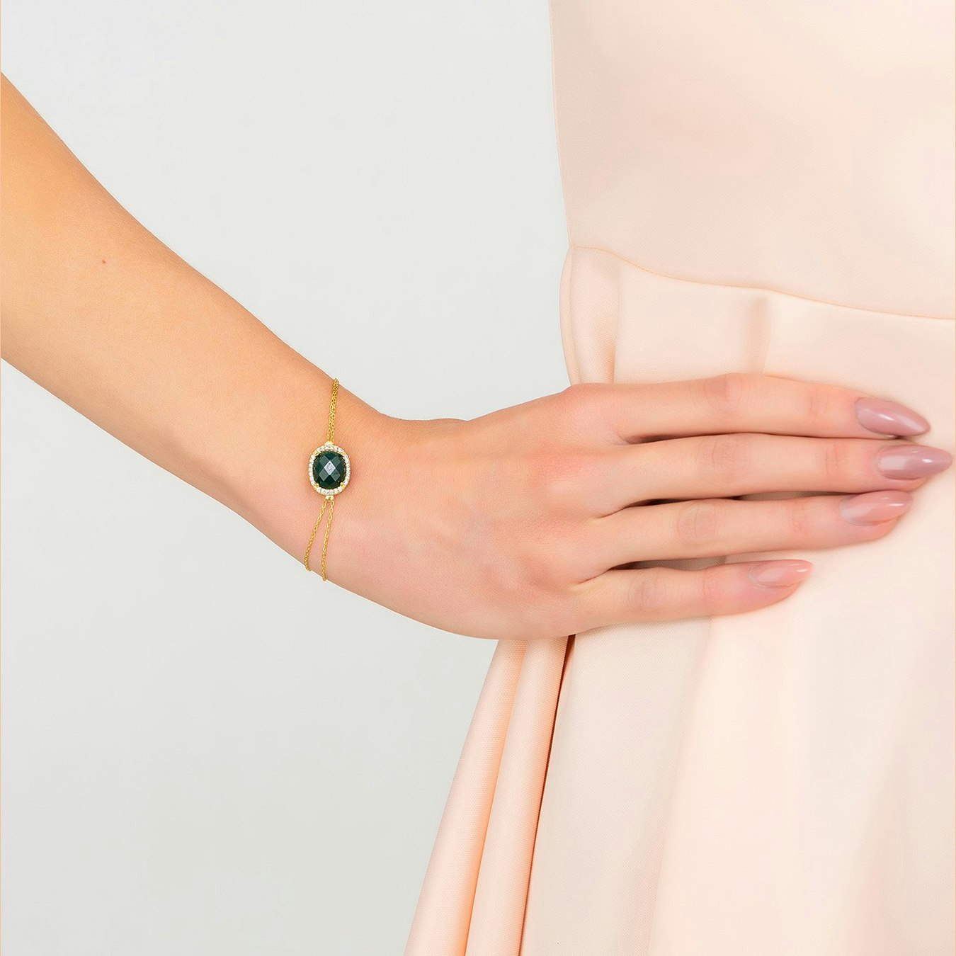 Beatrice Oval Gemstone Bracelet - Gold / Green - Onyx by Latelita