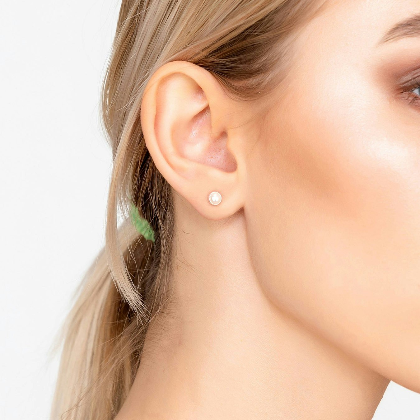 Petite Stud Earrings - Silver / White - Pearl by Latelita