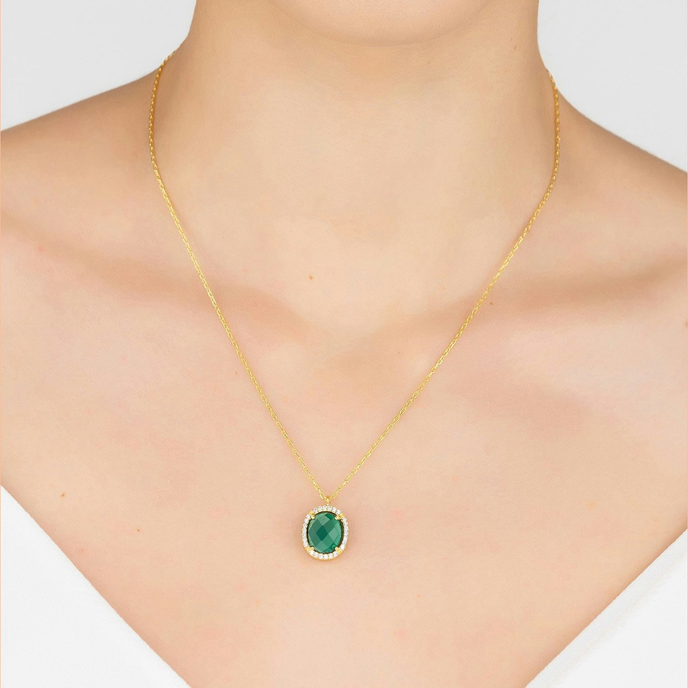 Beatrice Oval Gemstone Pendant Necklace - Gold / Green - Onyx by Latelita