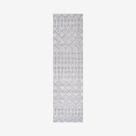 Peralta Moroccan Diamond Indoor / Outdoor Runner Rug - Light Gray