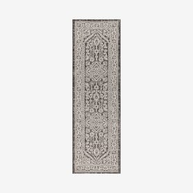 Sinjuri Medallion Textured Weave Indoor / Outdoor Runner Rug - Gray / Black