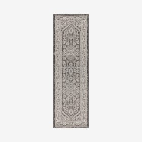 Sinjuri Medallion Textured Weave Indoor/Outdoor Runner Rug - Grey / Black