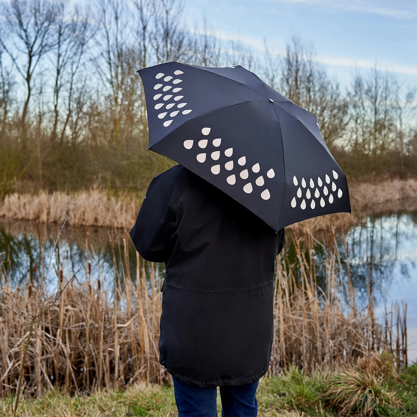 Compact Colour Change Umbrella by SUCK UK