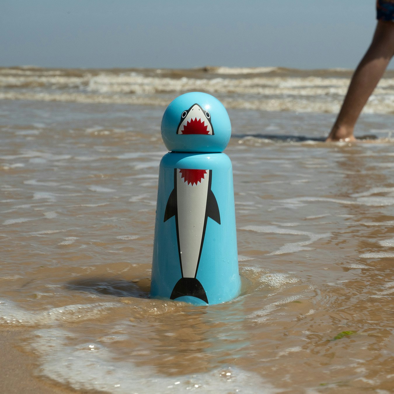 Skittle Mini Water Bottle - Shark by LUND London