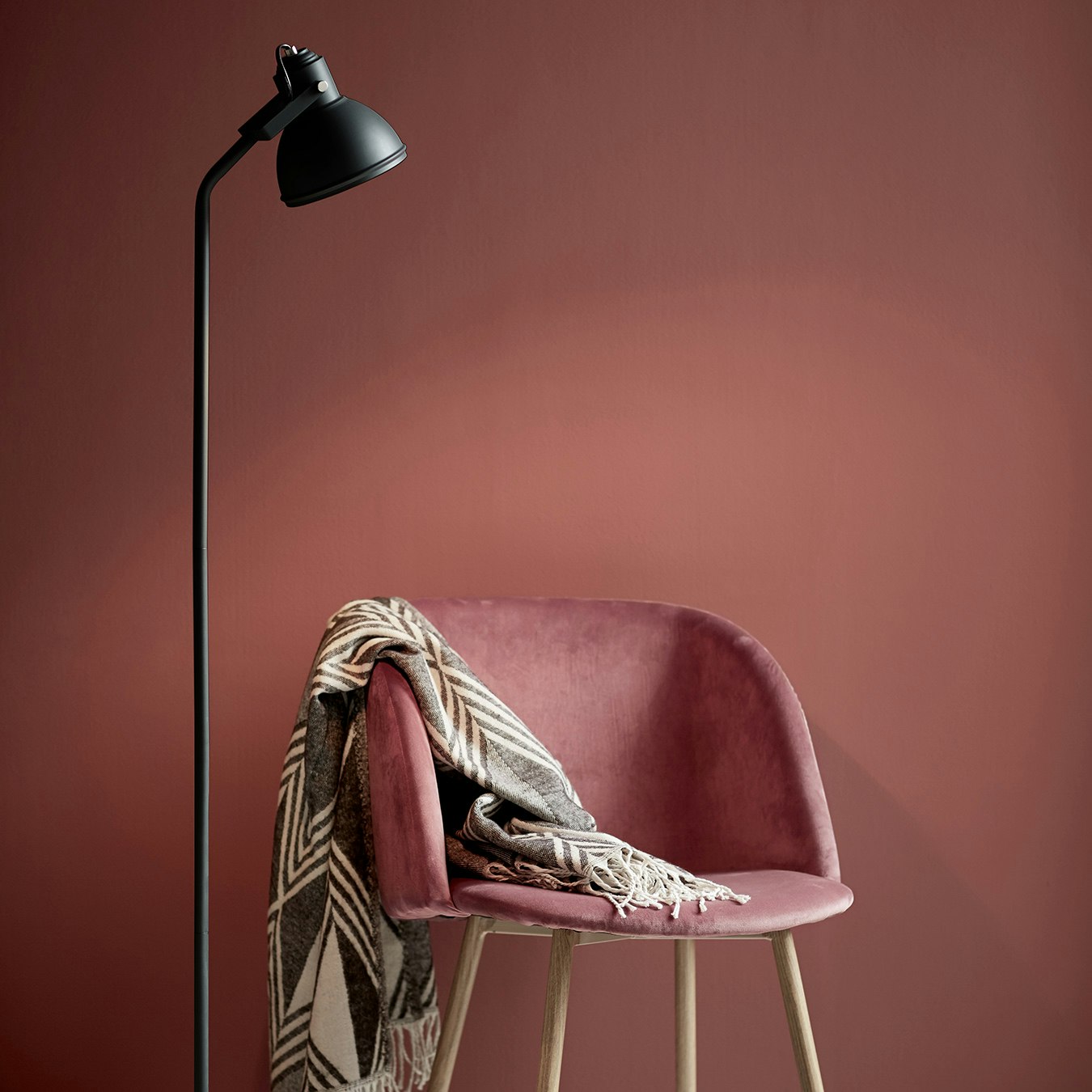 Aslak Floor Lamp - Black by Nordlux