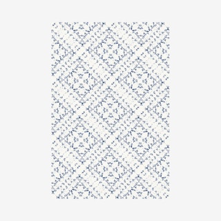 Royal Lace Indoor/Outdoor Rug - Blue / White