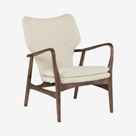 Patrik Occasional Chair - Shell / Walnut