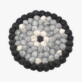 Round Flower Ball Trivet - Black / Gray