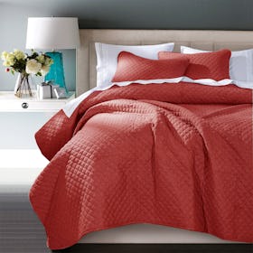 Anna Coverlet Set - Red