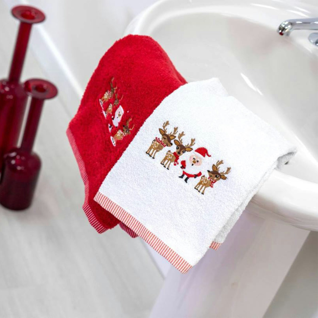 Santa Christmas Towels - 2 Pack by Allure Bath Fashions