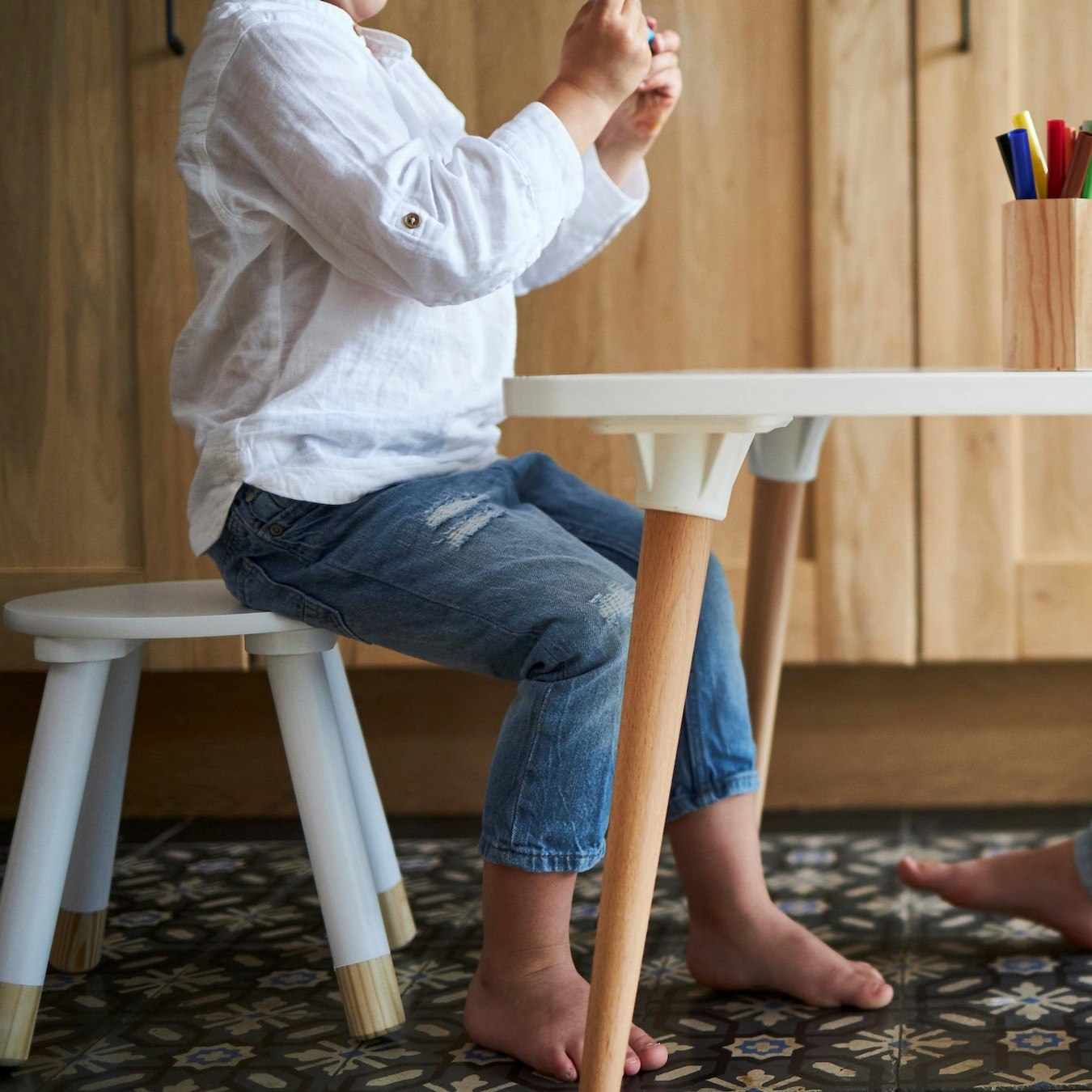 Coloritable Dive Table With 2 Stools