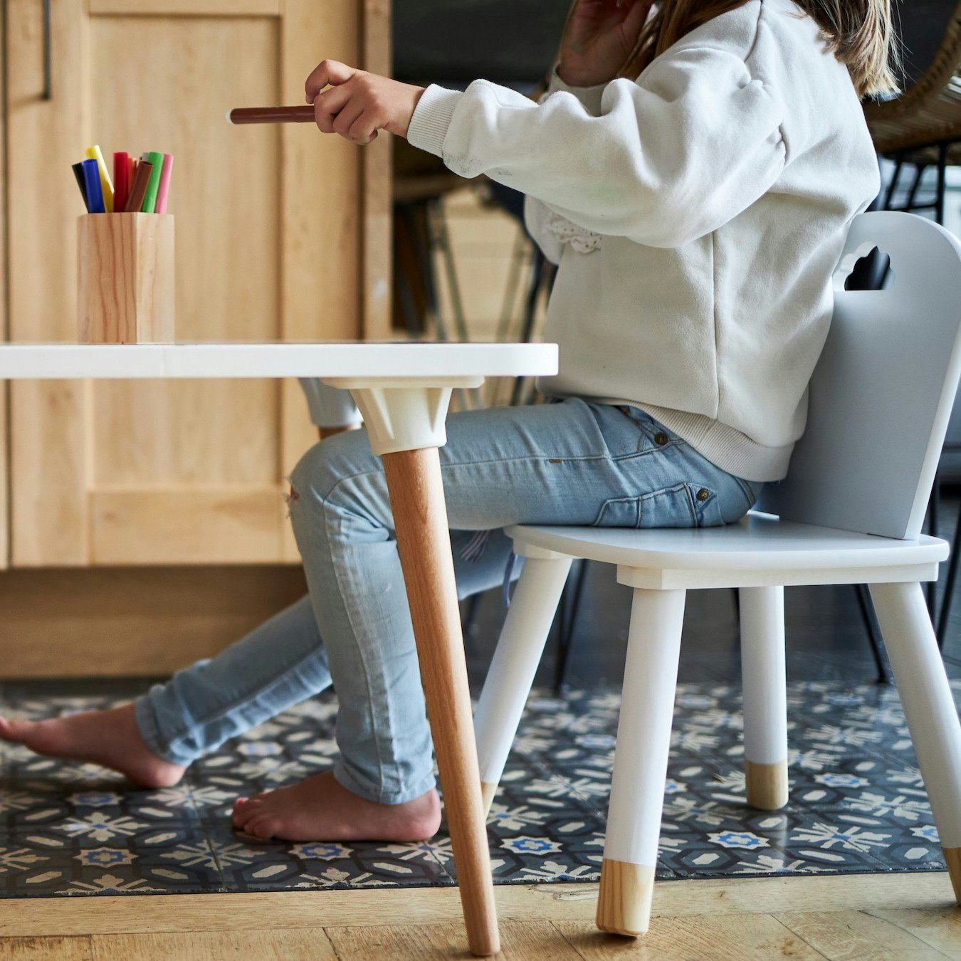 Coloritable Farm Table With 2 Chairs
