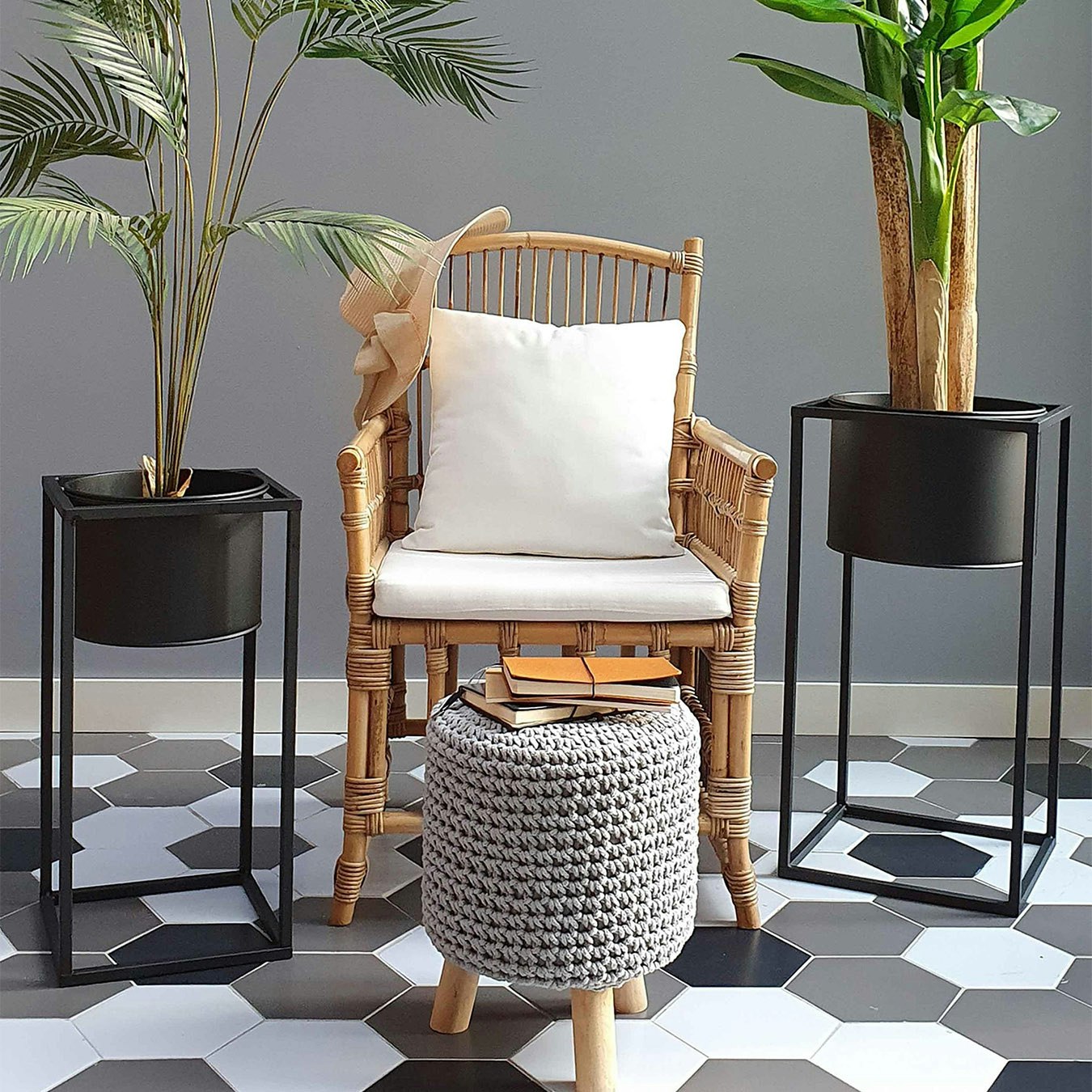 Plant Pot With Stand - Black by Rozi UK