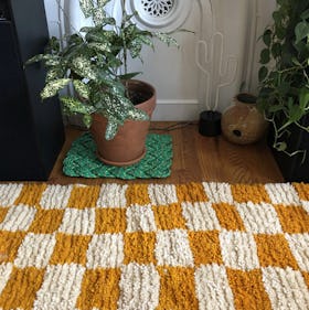 Moroccan Berber Checkered Rug w/Fringes - Orange/White