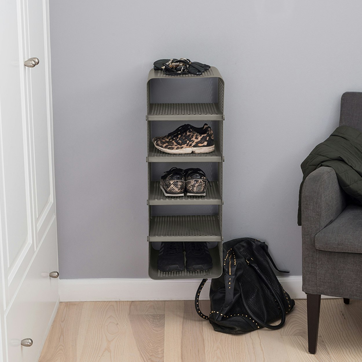 Big Wall Shoe Rack In Matte Grey Taupe By Tica Copenhagen Fy