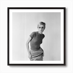 Twiggy Pictured In This October 1966 Shoot For The Mirror And Herald Art Print