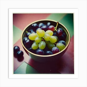 Grapes in a bowl Art Print