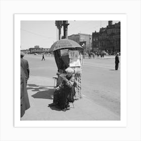 Newsstand, Minneapolis, Minnesota By Russell Lee Art Print