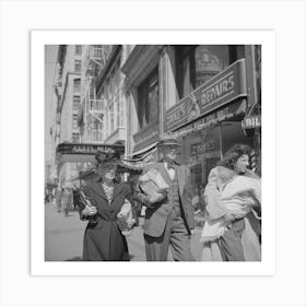 Los Angeles, California, Shoppers By Russell Lee Art Print