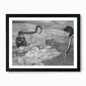 Migrant Agricultural Workers Eating Noonday Meal Near Muskogee, Oklahoma, Muskogee County By Russe Art Print