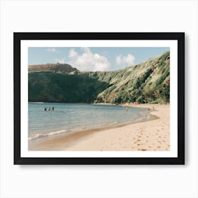 Serene Hanauma Bay On Oahu In Hawaii Art Print