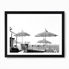 Black And White Beach Umbrellas | Amalfi Coast Beach Club |Positano Italy Art Print