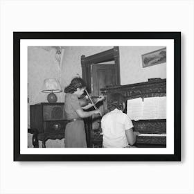 Children Of Family On Relief Playing, Chicago, Illinois By Russell Lee Art Print