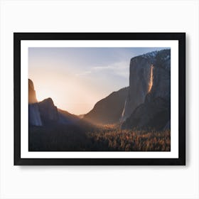 Yosemite Valley At Sunset Art Print