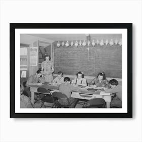 Schoolchildren At The Fsa (Farm Security Administration) Farm Workers Camp Caldwell, Idaho By Russell Lee 1 Póster