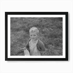 Child Of Cut Over Farmer Near Little Fork, Minnesota By Russell Lee Art Print