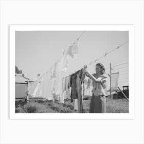 Hanging Out The Wash At The Fsa (Farm Security Administration) Migratory Labor Camp Mobile Unit Art Print