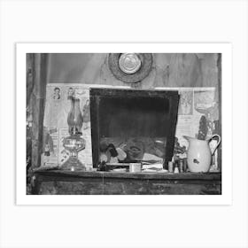 Mantel In Sharecropper S Home, Transylvania, Louisiana By Russell Lee Art Print