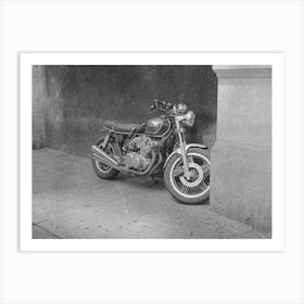 Motorcycle In Nyc Art Print