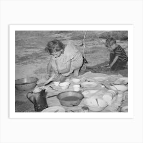Migrant Girl Scraping Plates After Noonday Meal Along The Highway Near Muskogee, Oklahoma, Muskogee Art Print