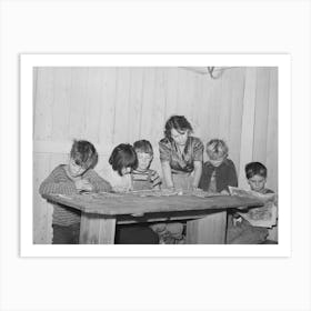 Six Children Of Carpenter From Hobbs, New Mexico, Reading The Funny Papers, This Family Of Eight Are Living In Two Art Print